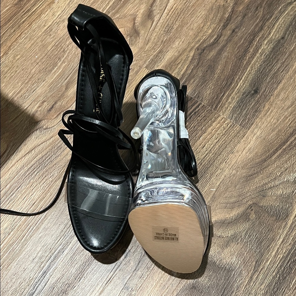 Chase + Chloe Black Strappy Heels NWOT - Picture 3 of 3
